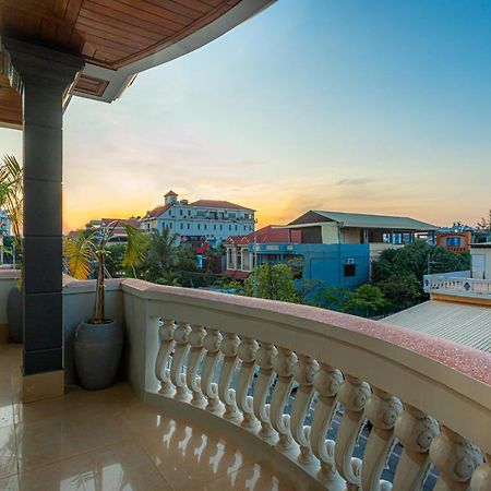 Archaic House Siem Reap Esterno foto